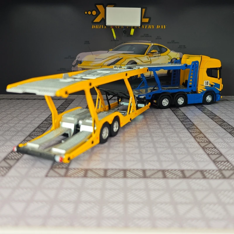 1:50 simulation alloy sliding Scania double-layer transport vehicle painted version flat truck model car rich in details
1:50 simulation alloy sliding Scania double-layer transport vehicle painted version flat truck model car rich in details