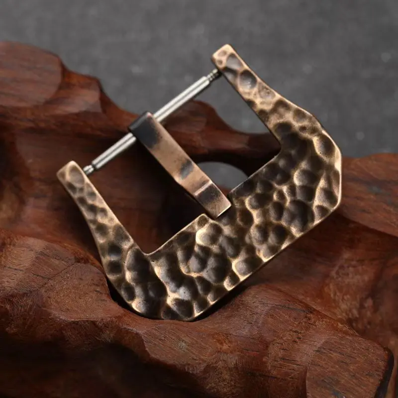2024 Dots Brass Watch Buckle 22mm 24mm High Quality Solid Copper Clasp for Watchband Strap Accessories
2024 Dots Brass Watch Buckle 22mm 24mm High Quality Solid Copper Clasp for Watchband Strap Accessories