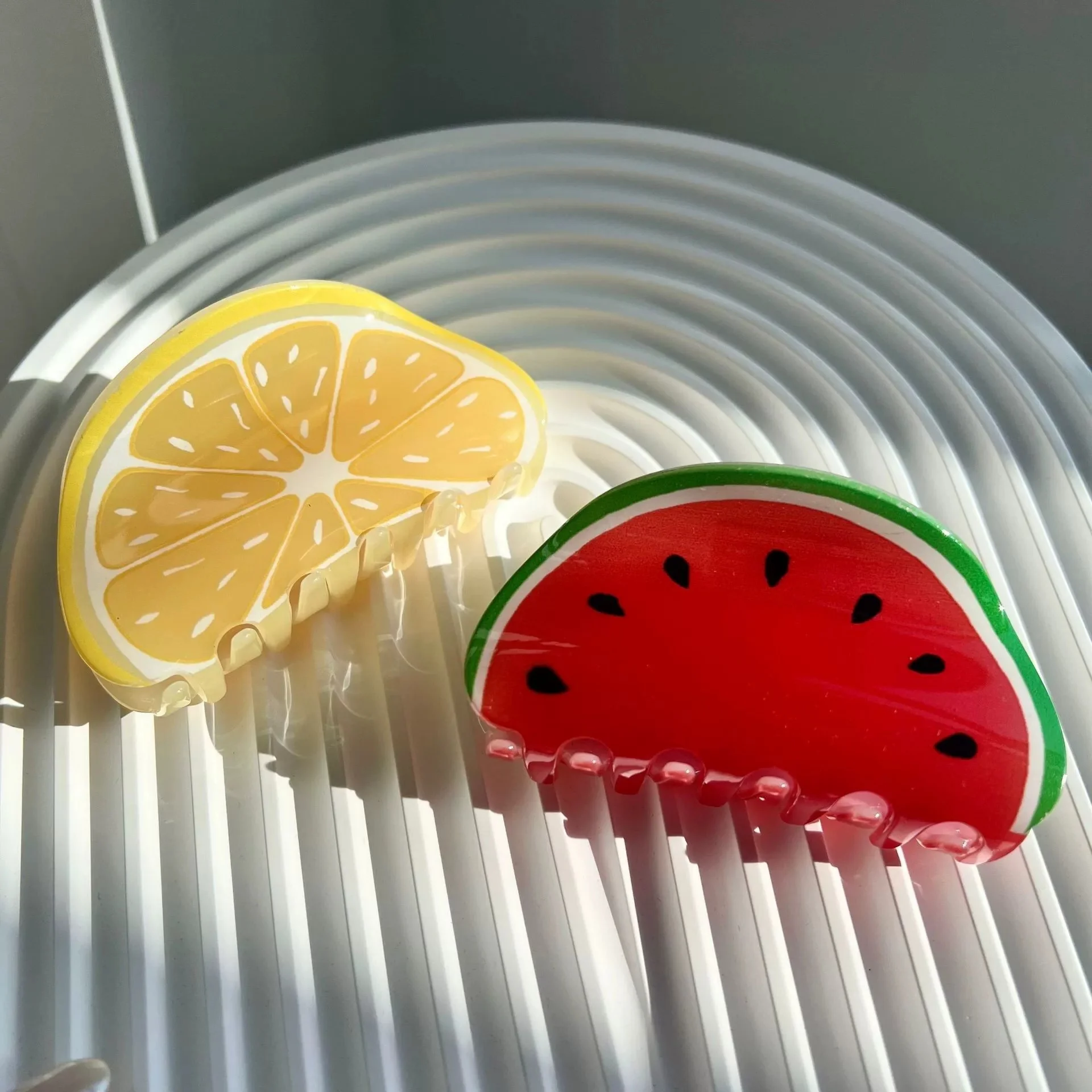 Fresh Fruit Series Acetate Hair Claw Summer Watermelon Claw Clip Lemon Crab Hair Clip Headwear for Women Girl Hair Accessories
Fresh Fruit Series Acetate Hair Claw Summer Watermelon Claw Clip Lemon Crab Hair Clip Headwear for Women Girl Hair Accessories