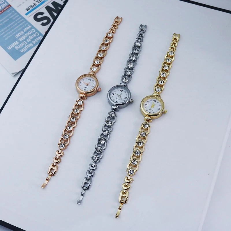 Женские часы Легкие роскошные усовершенствованные наручные часы с инкрустацией стразами Модные кварцевые часы Женские часы Reloj Mujer Часы Женские
Женские часы Легкие роскошные усовершенствованные наручные часы с инкрустацией стразами Модные кварцевые часы Женские часы Reloj Mujer Часы Женские
