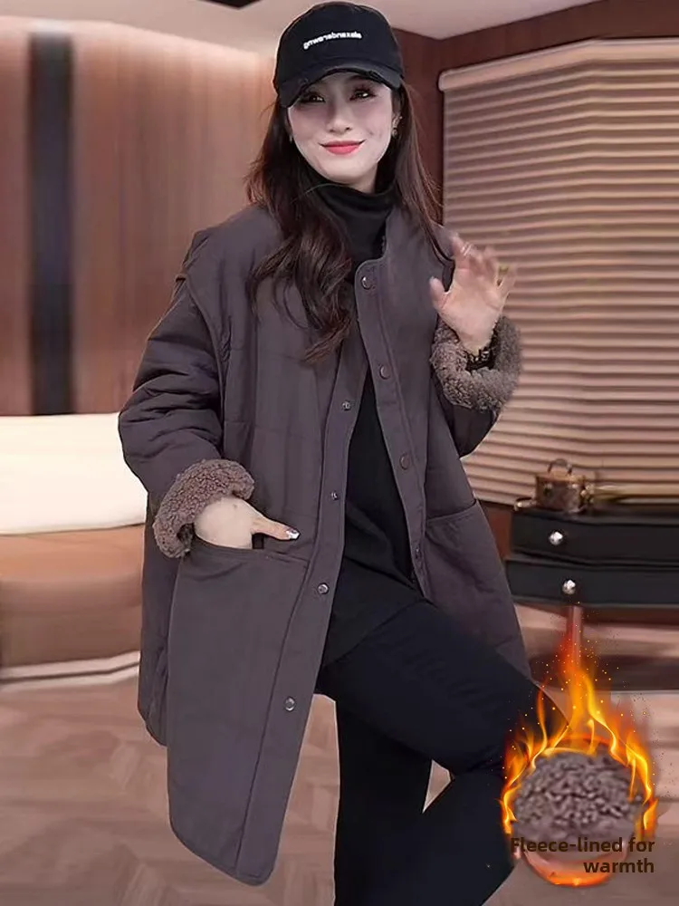 Lamb Fur Lined Fleece Women's Coat Winter New Style Long Sleeve Loose Fit Warm Windbreaker Casual Commute Style Outerwear
Lamb Fur Lined Fleece Women's Coat Winter New Style Long Sleeve Loose Fit Warm Windbreaker Casual Commute Style Outerwear