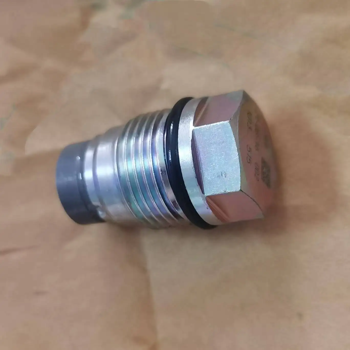 Fuel rail pressure relief valve 4938005 1110010013
Fuel rail pressure relief valve 4938005 1110010013