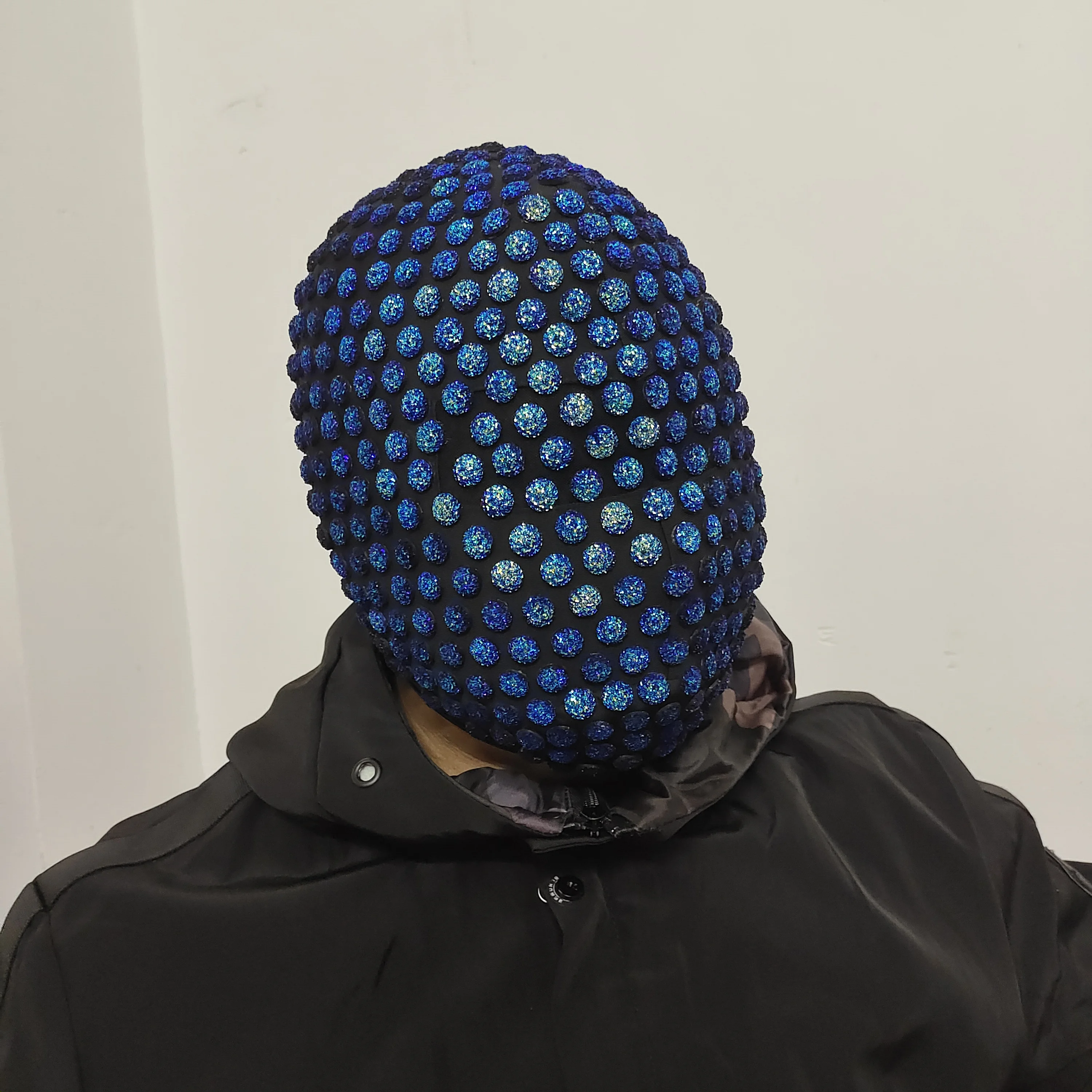 Starry Night – Custom Masquerade Full Coverage Haute Couture Mask Handmade Covered with Blue Jewels
Starry Night – Custom Masquerade Full Coverage Haute Couture Mask Handmade Covered with Blue Jewels