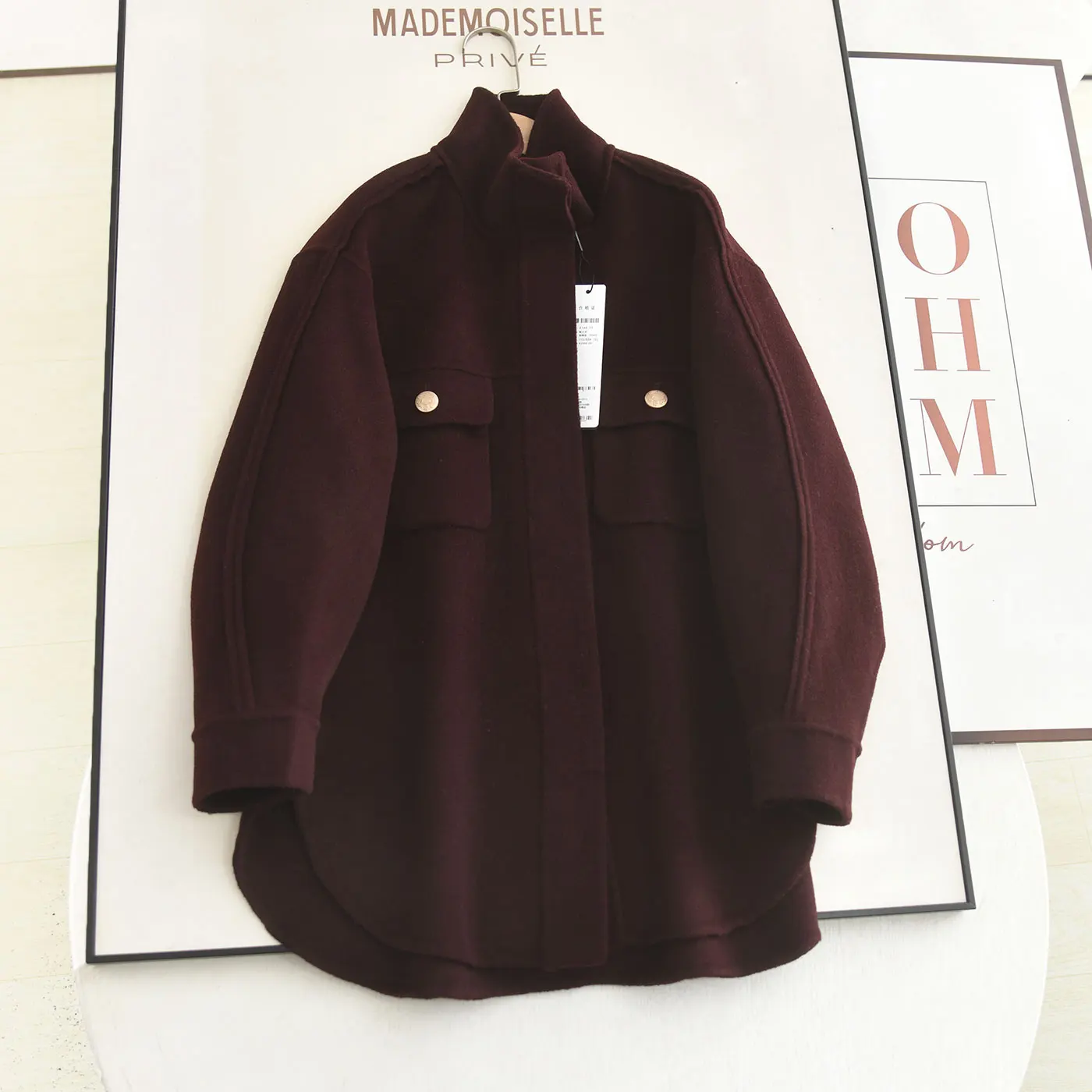 Двустороннее шерстяное пальто Xiao Ai, повседневное свободное утягивающее пальто с длинным воротником-стойкой, верхняя одежда irt Sle, новое зимнее поступление, женская одежда...
Двустороннее шерстяное пальто Xiao Ai, повседневное свободное утягивающее пальто с длинным воротником-стойкой, верхняя одежда irt Sle, новое зимнее поступление, женская одежда...