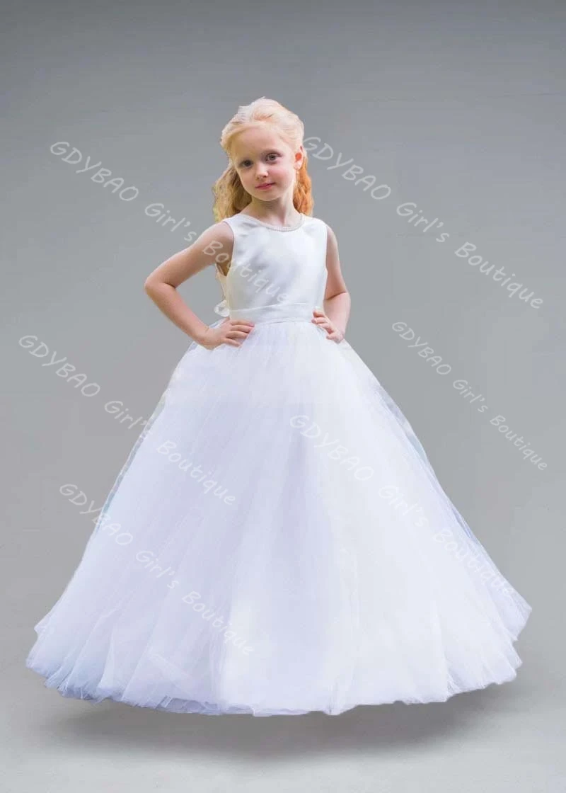 Girls Simple First Communion Dress With Sashes Round Neck V Back Wedding Flower Girl Dresses for Wedding Customized Party Gown
Girls Simple First Communion Dress With Sashes Round Neck V Back Wedding Flower Girl Dresses for Wedding Customized Party Gown