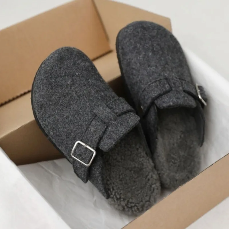 2025 Winter Flats Mules Shoes Fashion New Casual Slippers Designer Buckle Slingback Sandals Cozy Soft Walking Zapatillas Mujer 
2025 Winter Flats Mules Shoes Fashion New Casual Slippers Designer Buckle Slingback Sandals Cozy Soft Walking Zapatillas Mujer