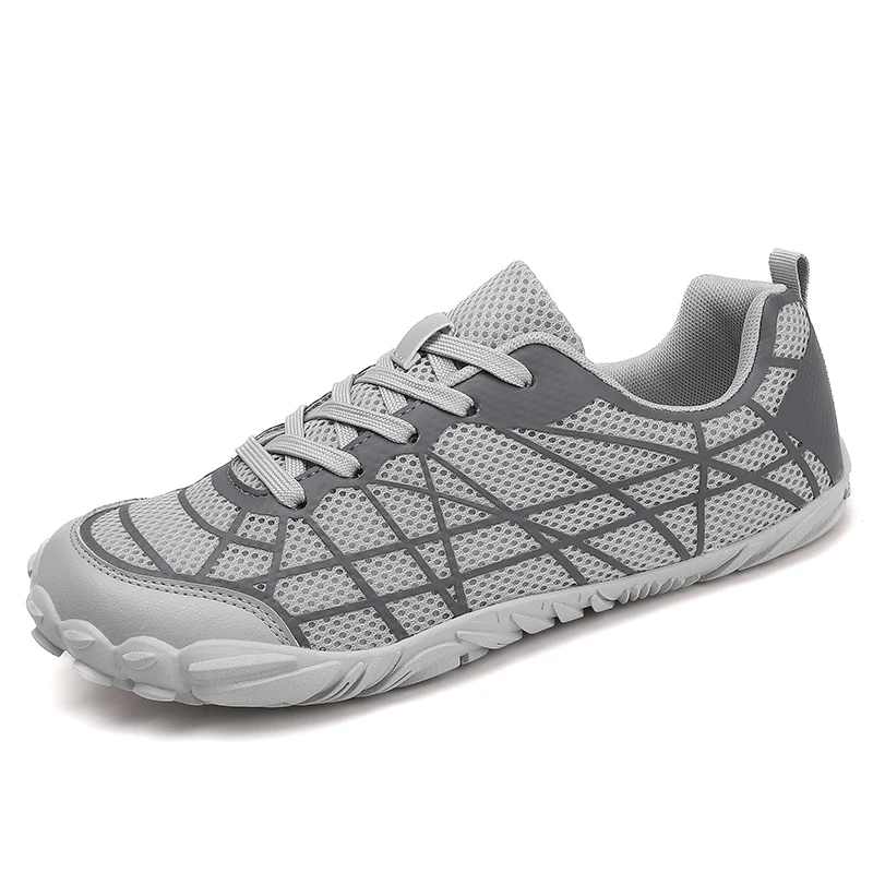 Мужская повседневная спортивная обувь большого размера, кроссовки на плоской подошве с широкими штанинами, весенне-осенняя дышащая мужская обувь для альпинизма. 
Мужская повседневная спортивная обувь большого размера, кроссовки на плоской подошве с широкими штанинами, весенне-осенняя дышащая мужская обувь для альпинизма.