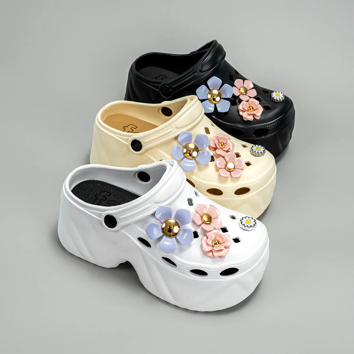 Women's New Flip-Flops, 9CM High-Heeled Fashionable Hole Shoes, Thick-Soled EVA Pink and Purple Flower Outdoor Beach Sandals
Women's New Flip-Flops, 9CM High-Heeled Fashionable Hole Shoes, Thick-Soled EVA Pink and Purple Flower Outdoor Beach Sandals