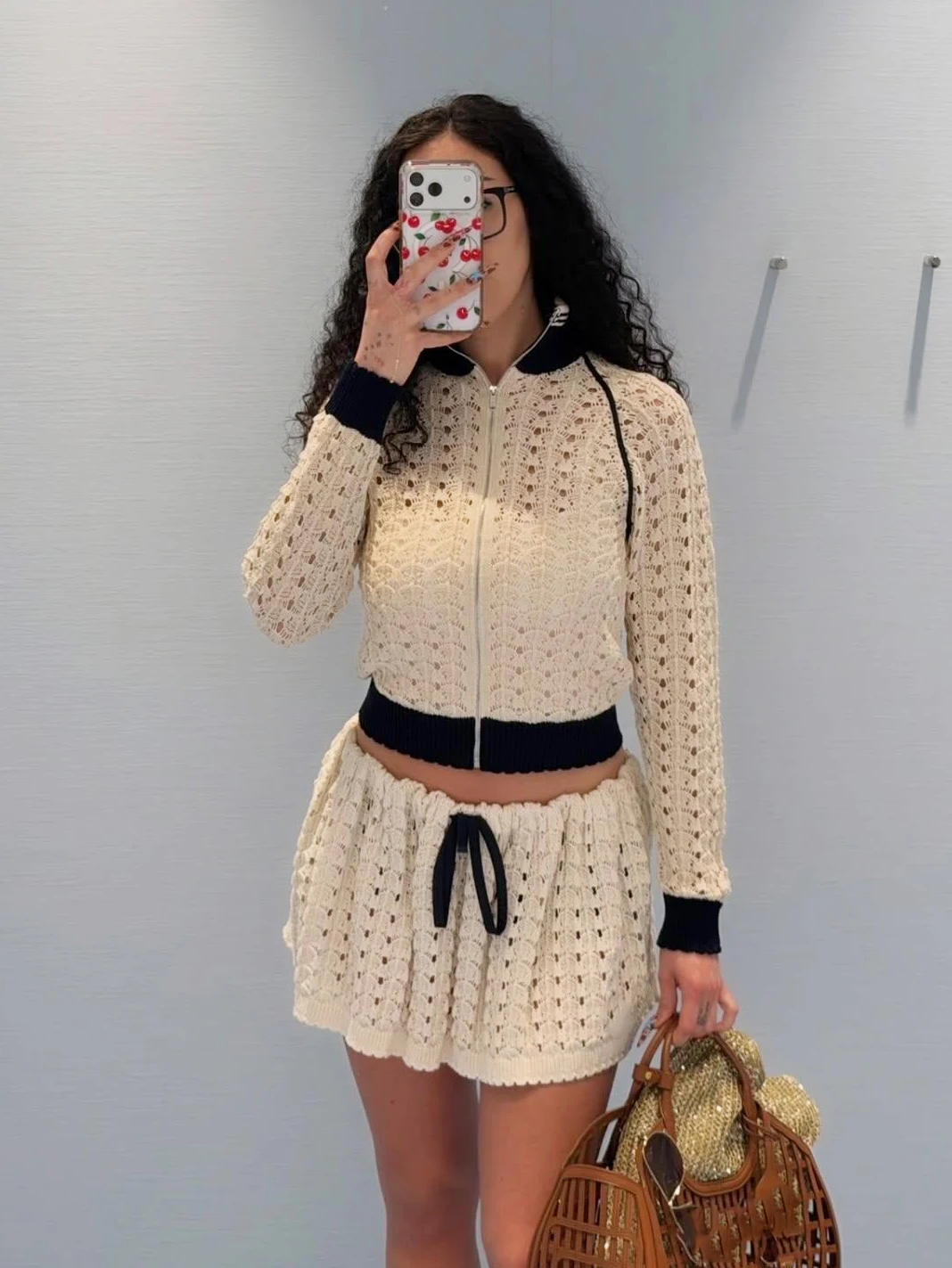 Korean Style Beautiful Knitted Baseball Jacket Women's Outerwear 2026 New Unique Super Good Looking Maturity Trend Top
Korean Style Beautiful Knitted Baseball Jacket Women's Outerwear 2026 New Unique Super Good Looking Maturity Trend Top