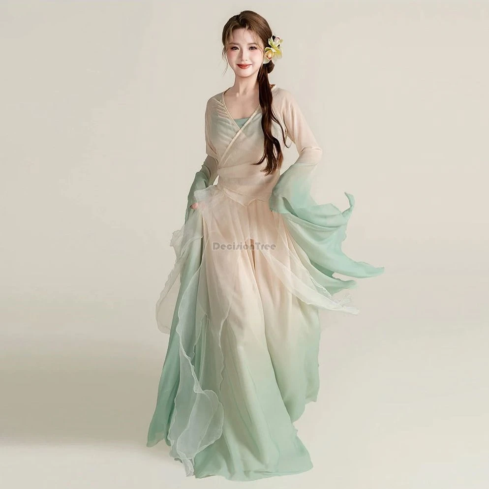 Китайский классический танцевальный костюм 2025, этичное марлевое платье, струящиеся юбки, тренировочный костюм, комплект костюмов для этнического танца
Китайский классический танцевальный костюм 2025, этичное марлевое платье, струящиеся юбки, тренировочный костюм, комплект костюмов для этнического танца