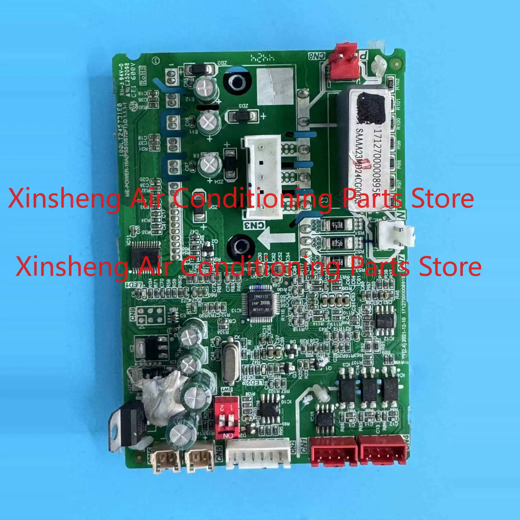 It is suitable for Midea air conditioning fan module 17127000008956
It is suitable for Midea air conditioning fan module 17127000008956