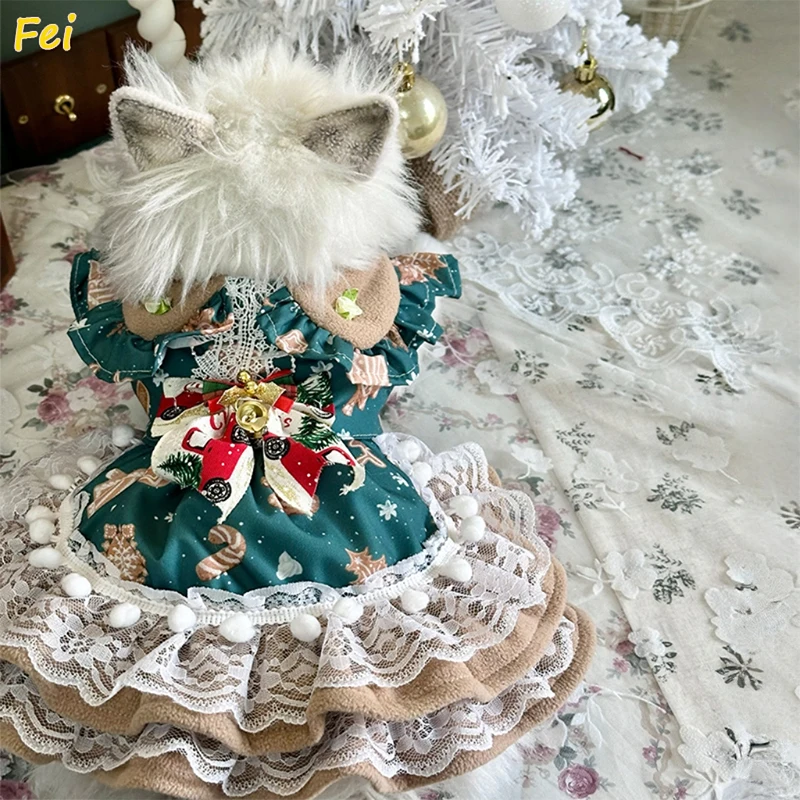 Handmade Christmas Princess Dress: Designer Cat Apparel for Ragdoll, Golden Shaded & Westie - Festive, Whimsical Style with Bow
Handmade Christmas Princess Dress: Designer Cat Apparel for Ragdoll, Golden Shaded & Westie - Festive, Whimsical Style with Bow