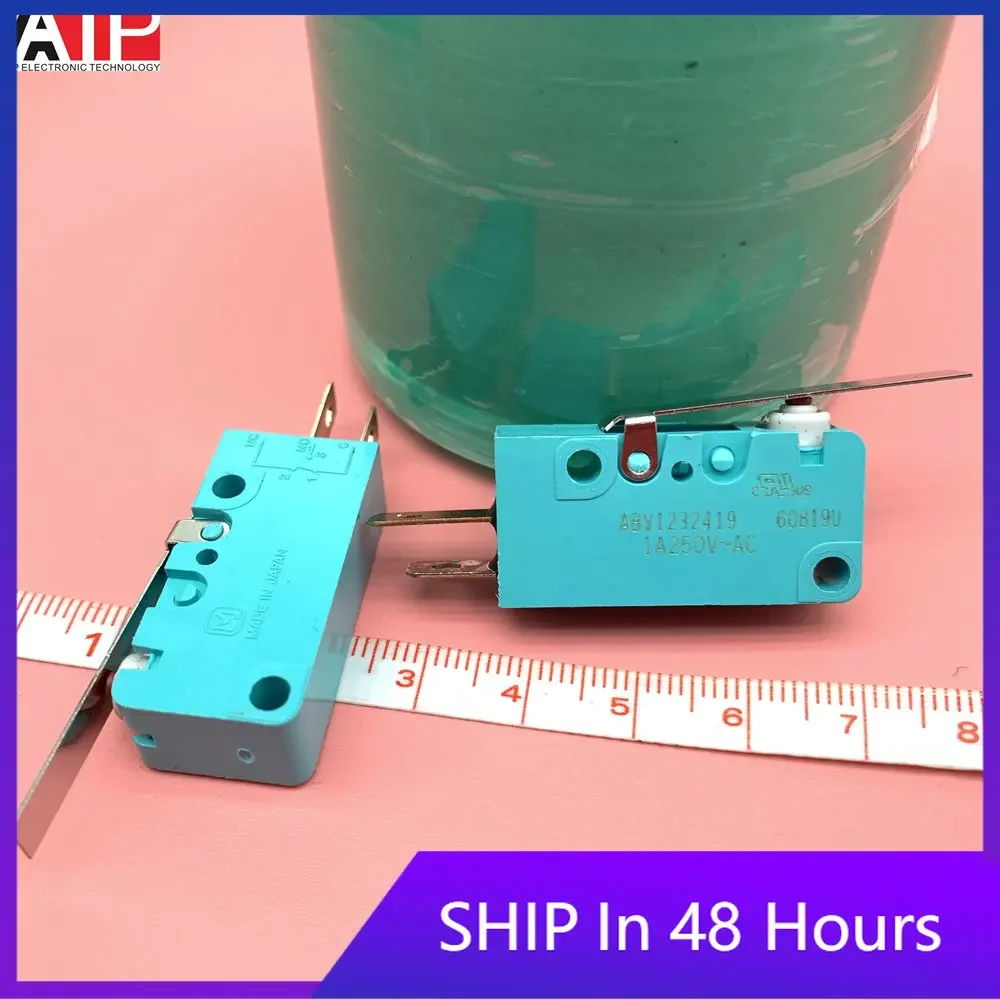 1 шт. ABV1232419 импортный оригинальный точечный микропереключатель ABV1232419J, подлинный, добро пожаловать на консультацию и заказ.
1 шт. ABV1232419 импортный оригинальный точечный микропереключатель ABV1232419J, подлинный, добро пожаловать на консультацию и заказ.