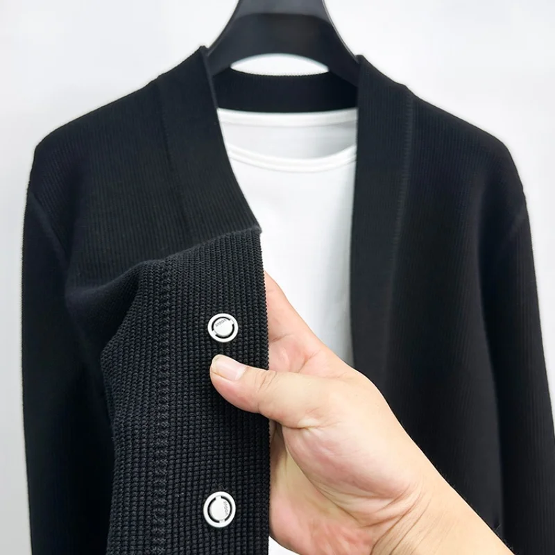 Men's New High quality Autumn Sweater Cardigan Brand V-neck Knitwear Trendy Coat Casual Fashionable Shawl Pullover Men's wear
Men's New High quality Autumn Sweater Cardigan Brand V-neck Knitwear Trendy Coat Casual Fashionable Shawl Pullover Men's wear