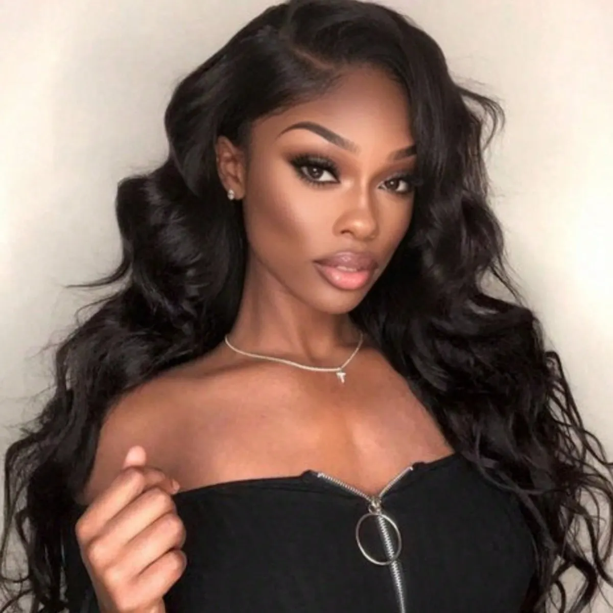Парик из натуральных волос 13x4 HD Black Body Wave с кружевной передней частью, естественная линия роста волос, плотность 250%, безклеевые парики для женщин
Парик из натуральных волос 13x4 HD Black Body Wave с кружевной передней частью, естественная линия роста волос, плотность 250%, безклеевые парики для женщин