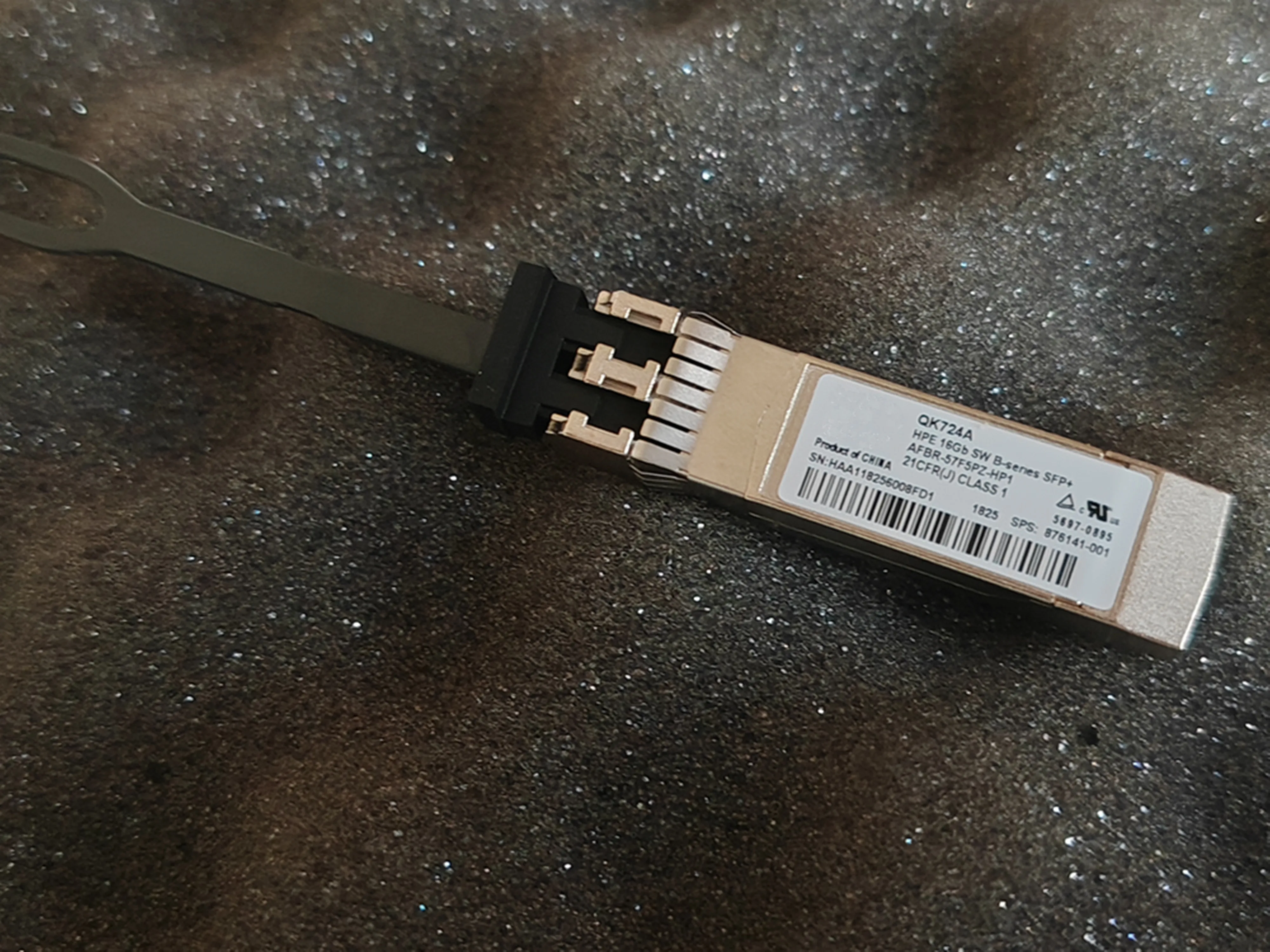 Original New H/16G transceiver sfp/QK724A /AFBR-57F5PZ-HP1/656435-001/16gb sfp Network adapter Switch Optical fiber module
Original New H/16G transceiver sfp/QK724A /AFBR-57F5PZ-HP1/656435-001/16gb sfp Network adapter Switch Optical fiber module