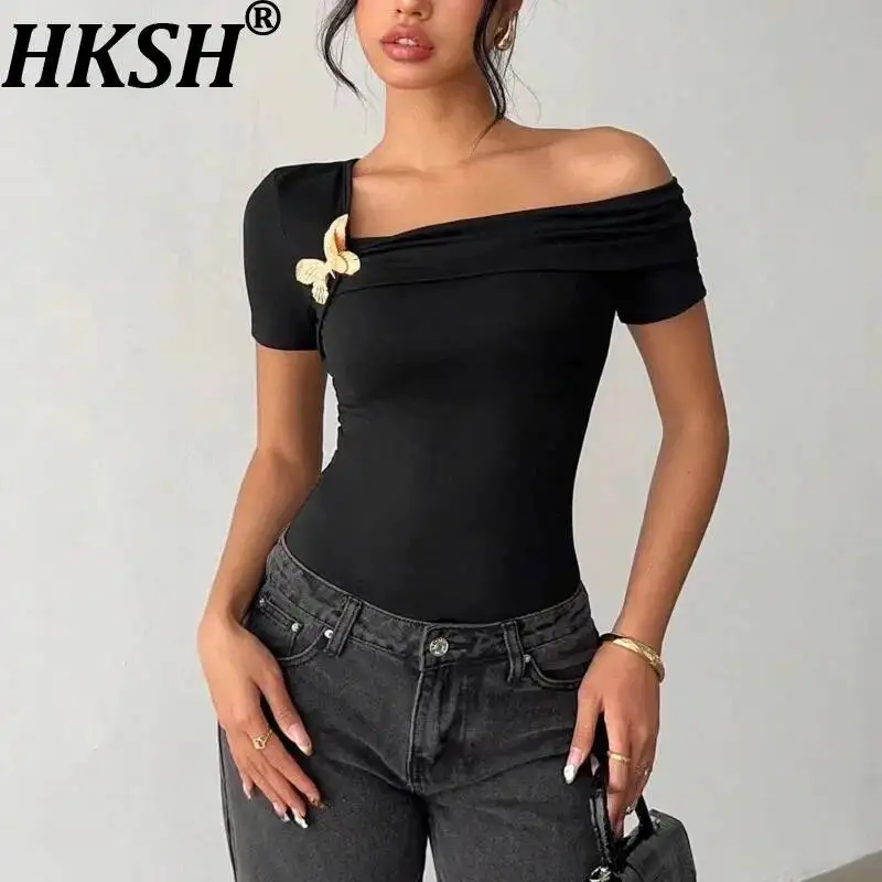 HKSH Women T-shirt Asymmetric Off-shoulder Short Sleeve Slim Fit Versatile Elegant Casual Tee Minimalism Top Summer 2026 HK23375
HKSH Women T-shirt Asymmetric Off-shoulder Short Sleeve Slim Fit Versatile Elegant Casual Tee Minimalism Top Summer 2026 HK23375