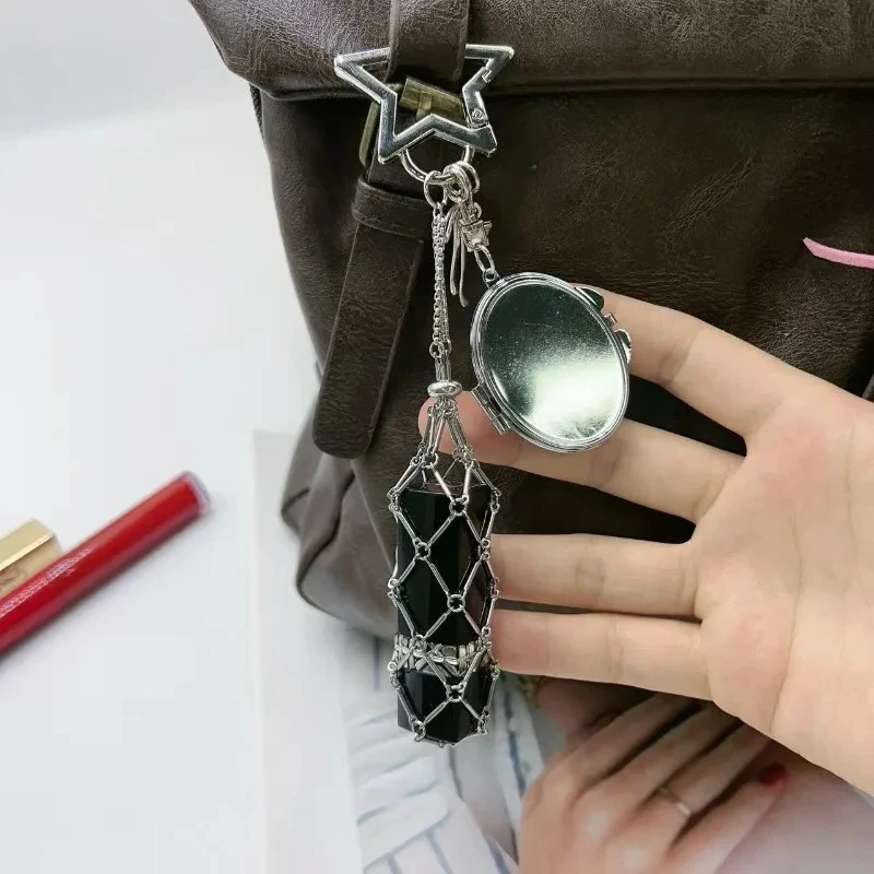 Fashion Metal Net Pocket Lipstick Bag Keychain Lip Balm Pouch Keyring with Delicate Ribbon Mirror Lipsticks Holder Protective
Fashion Metal Net Pocket Lipstick Bag Keychain Lip Balm Pouch Keyring with Delicate Ribbon Mirror Lipsticks Holder Protective