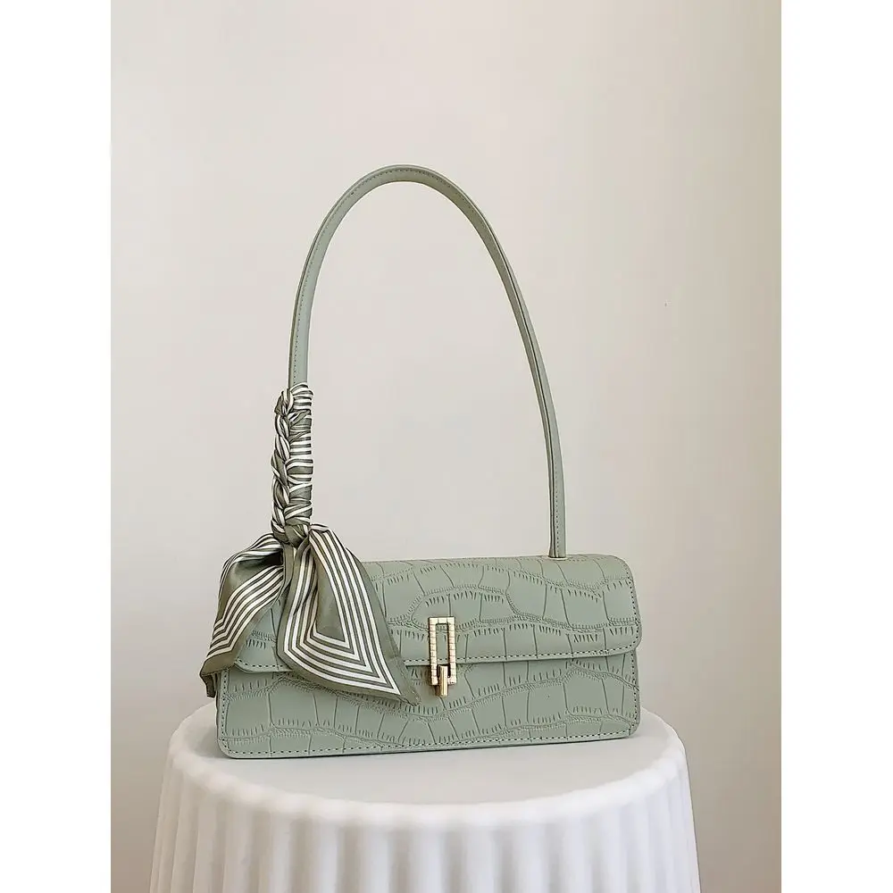 Solid Color PU Scarf Bag, With Lid And Inner Zipper, Suitable For Christmas And Valentines Day Gift , Green
Solid Color PU Scarf Bag, With Lid And Inner Zipper, Suitable For Christmas And Valentines Day Gift , Green