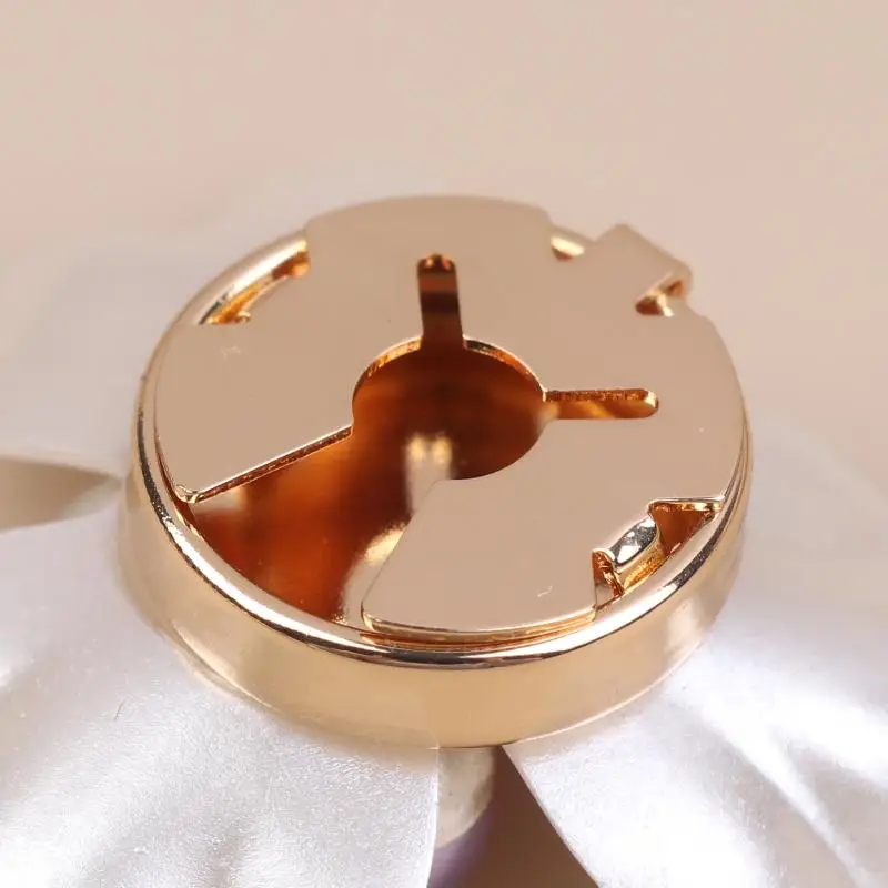 2 шт. Декоративные накладки на пуговицы для рубашек, бесшовные пришивные клипсы с цветочным узором, модные клипсы для пуговиц на рубашки и платья, элементы декора для одежды
2 шт. Декоративные накладки на пуговицы для рубашек, бесшовные пришивные клипсы с цветочным узором, модные клипсы для пуговиц на рубашки и платья, элементы декора для одежды