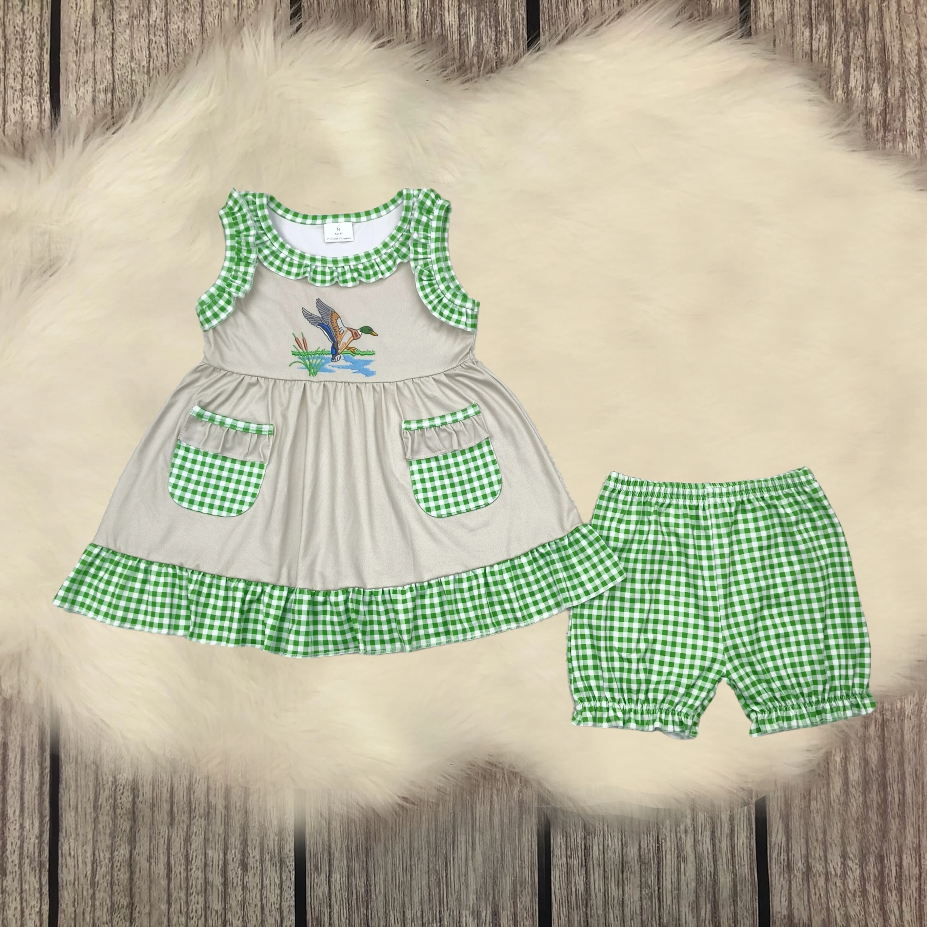 Wholesale Baby Girls Pockets Duck Green Checkered Tunic Top Shorts Clothes Sets Kids Designer Outfits Children Boutique Clothing
Wholesale Baby Girls Pockets Duck Green Checkered Tunic Top Shorts Clothes Sets Kids Designer Outfits Children Boutique Clothing