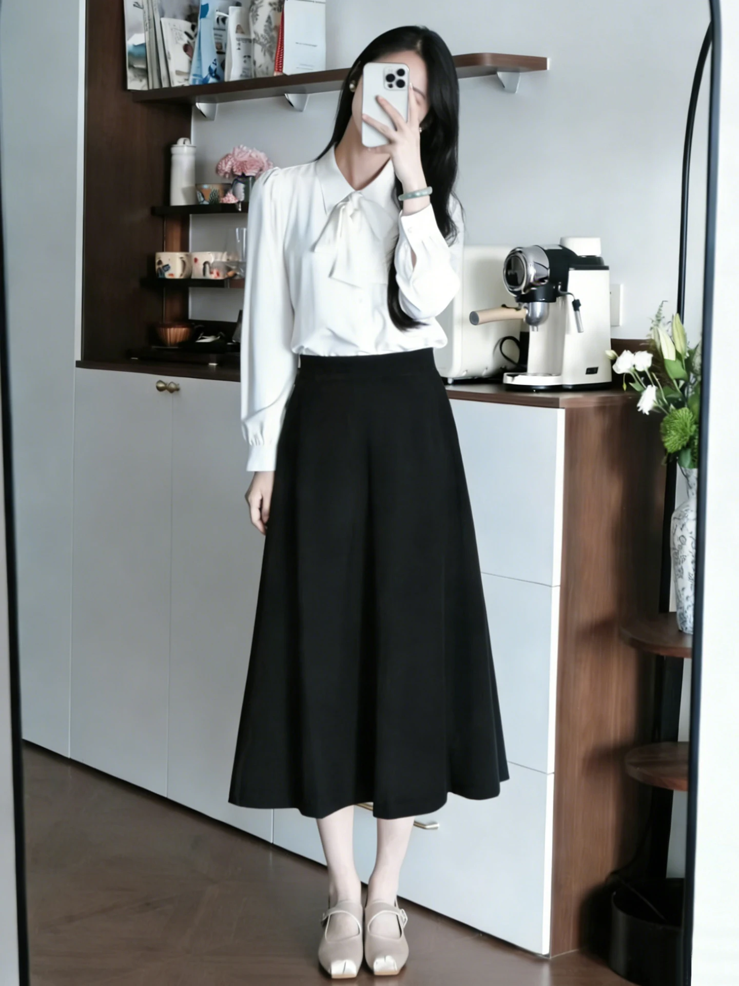 Юбка-миди А-силуэта с оборками, высокой талией, на молнии, из дышащего полиэстера, без эластана, для делового стиля
Юбка-миди А-силуэта с оборками, высокой талией, на молнии, из дышащего полиэстера, без эластана, для делового стиля