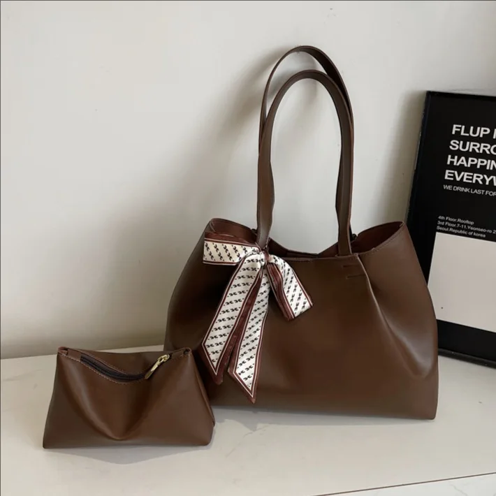 2025 Winter Underarm Bag, Luxe Shoulder Purse for Women, Spacious Tote Crossbody, Trendy Day to Night Bag, Textured Sling Bag
2025 Winter Underarm Bag, Luxe Shoulder Purse for Women, Spacious Tote Crossbody, Trendy Day to Night Bag, Textured Sling Bag