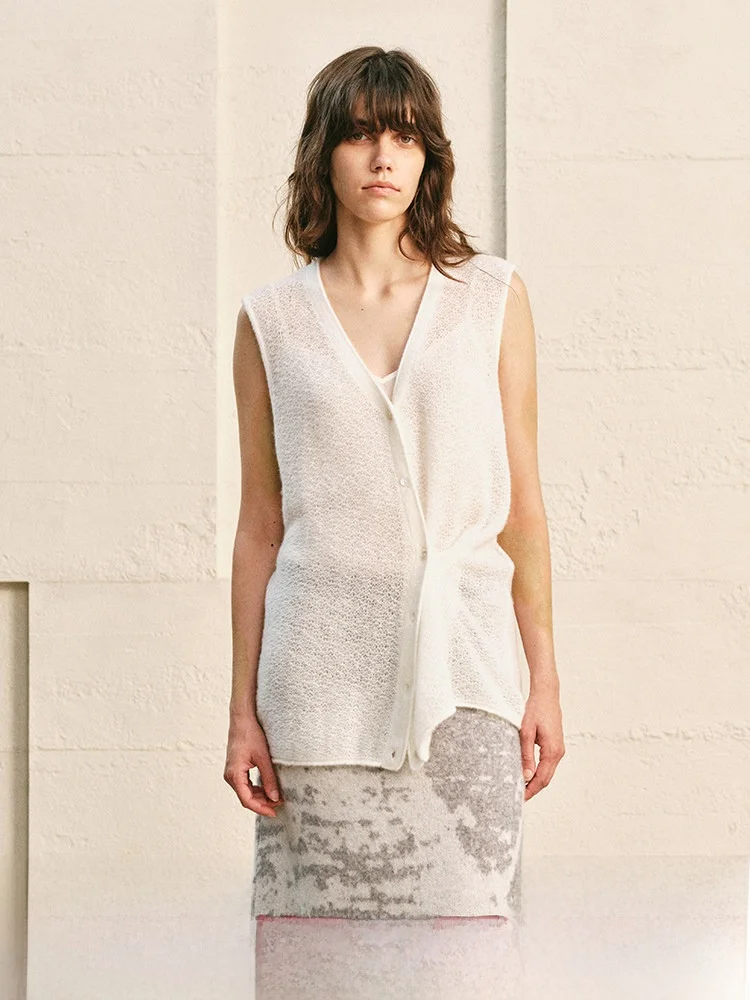 Жилет женский ZYNNI Original Design «Тающий снег» из серии Hollow: простой, свободный, с V-образным вырезом, многофункциональный, длинный, повседневный, верхняя одежда
Жилет женский ZYNNI Original Design «Тающий снег» из серии Hollow: простой, свободный, с V-образным вырезом, многофункциональный, длинный, повседневный, верхняя одежда