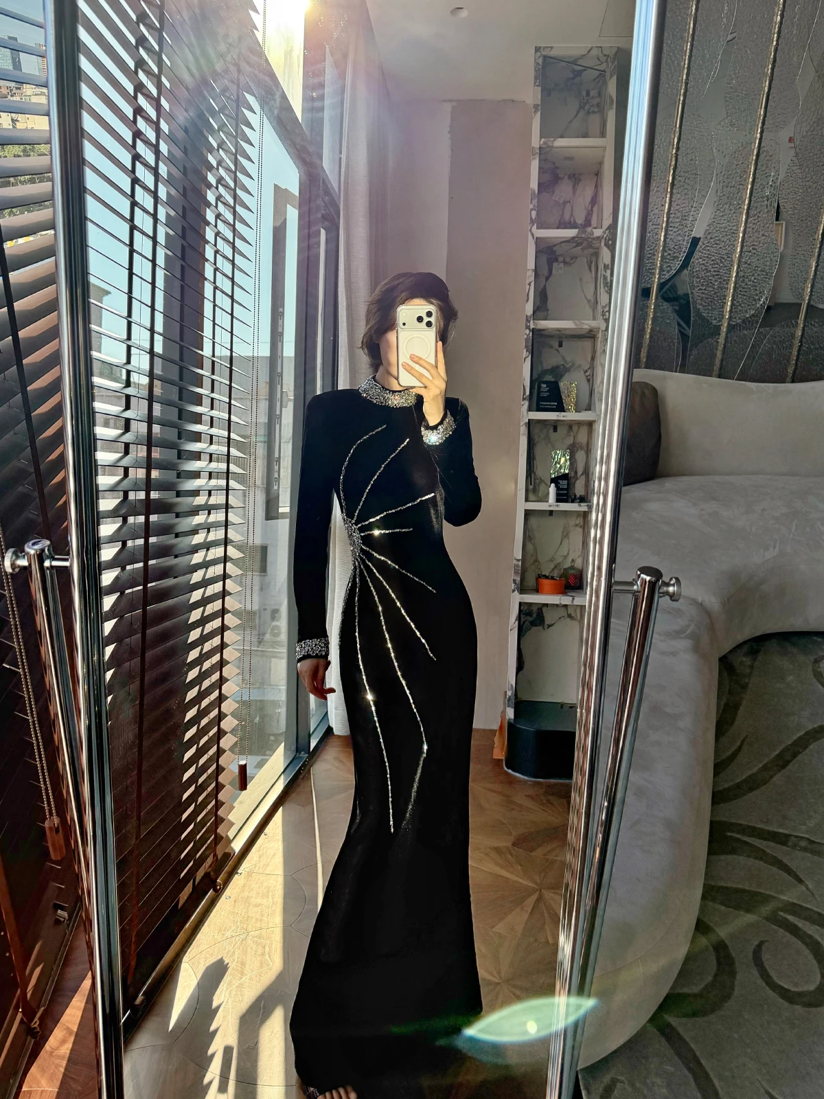 Ele Bla Velvet Long Sve Dr Handmade Beaded Diamond Embedded Slimming Gown XULU Original Cus-tallor Dr
Ele Bla Velvet Long Sve Dr Handmade Beaded Diamond Embedded Slimming Gown XULU Original Cus-tallor Dr