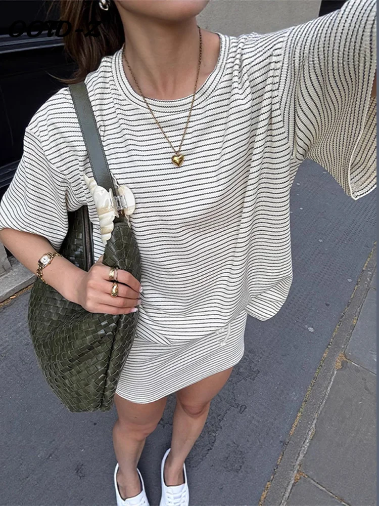 Повседневная рубашка в полоску, юбки, женский летний костюм 2025, спортивный костюм с коротким рукавом и круглым вырезом, свободный топ, мини-юбки, комплект из 2 предметов, женский наряд
Повседневная рубашка в полоску, юбки, женский летний костюм 2025, спортивный костюм с коротким рукавом и круглым вырезом, свободный топ, мини-юбки, комплект из 2 предметов, женский наряд