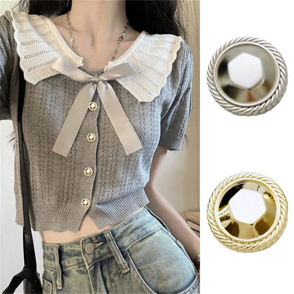 10 Pieces/set of Fashionable Raised Hand Sewn Buttons, Round Alloy Decorative Buttons for Windbreakers and Coats
10 Pieces/set of Fashionable Raised Hand Sewn Buttons, Round Alloy Decorative Buttons for Windbreakers and Coats