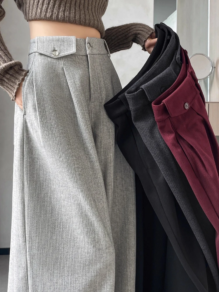 Woolen design sense wide leg pants women 2025 new autumn winter high-end high waisted A-line straight leg floor suit pants
Woolen design sense wide leg pants women 2025 new autumn winter high-end high waisted A-line straight leg floor suit pants