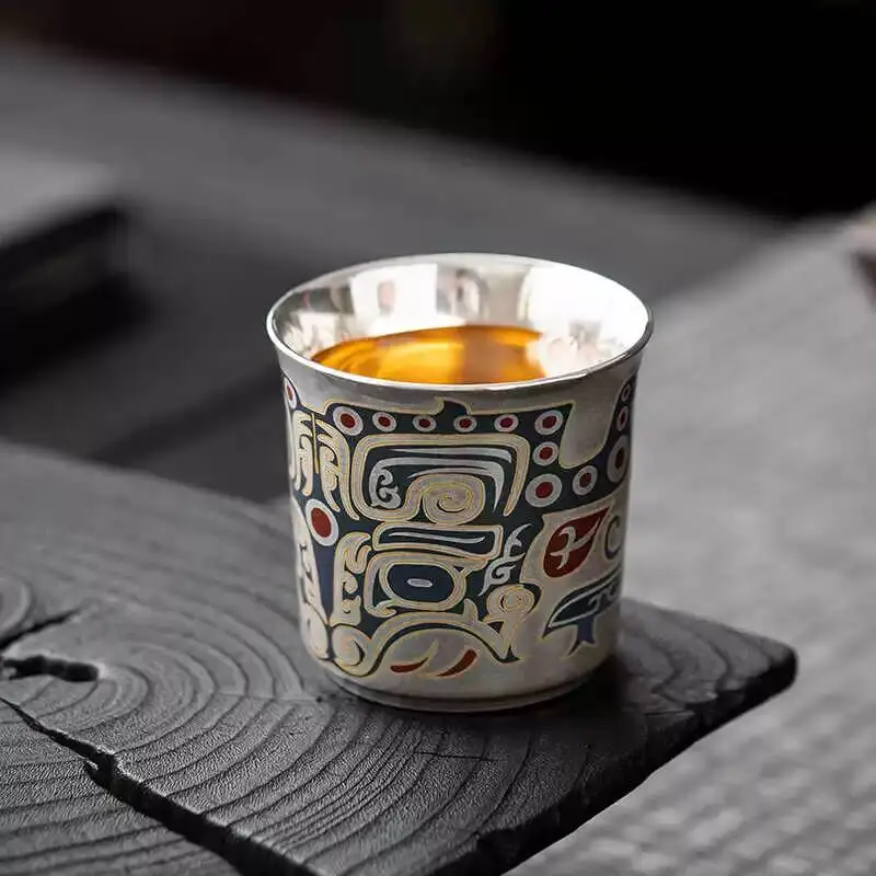 Tao Tiao Pattern 999 Pure Silver Gilded Master Personal Use, High-End Kung Fu Drinking Cup, Tea Tasting Cup
Tao Tiao Pattern 999 Pure Silver Gilded Master Personal Use, High-End Kung Fu Drinking Cup, Tea Tasting Cup