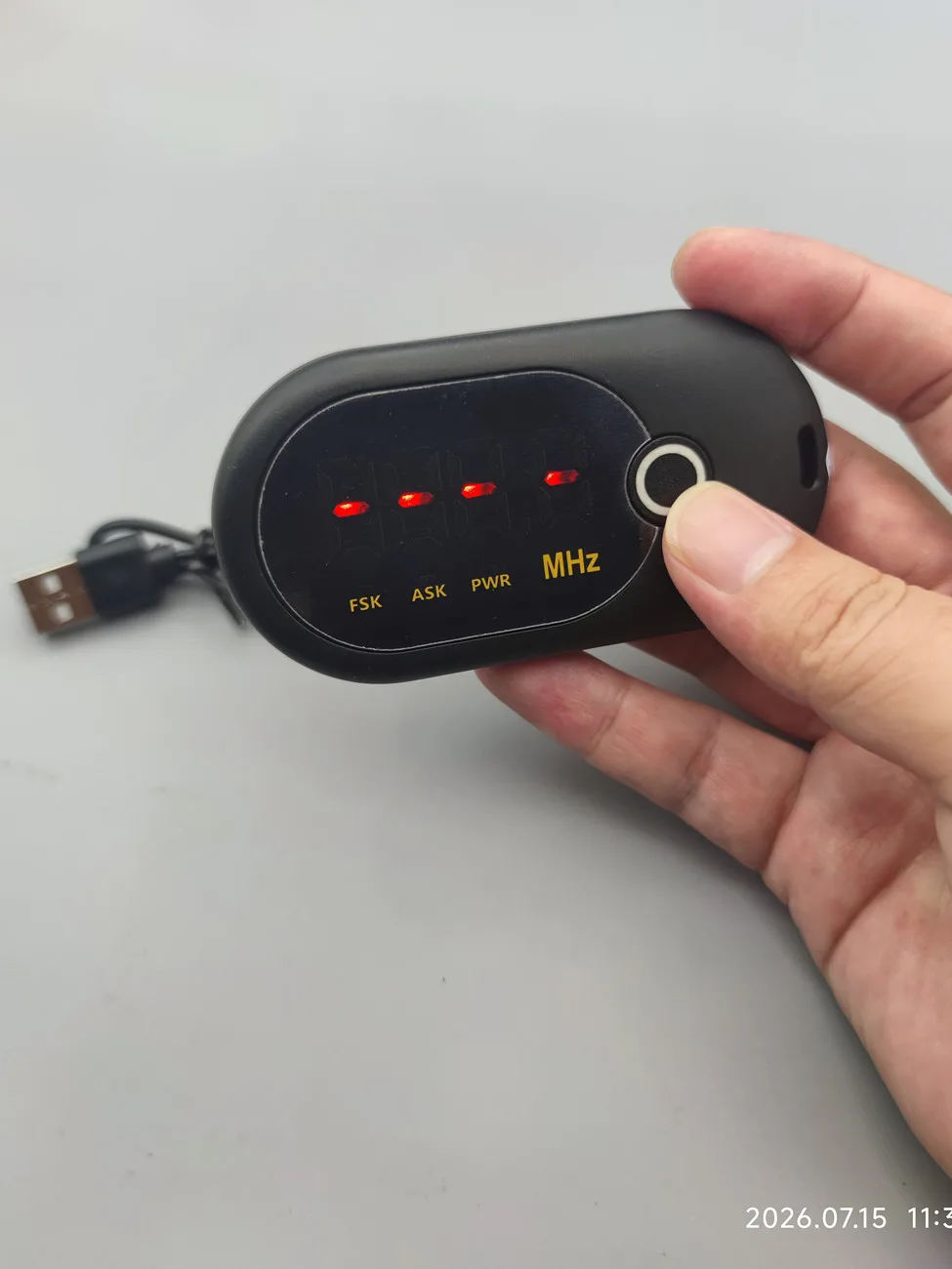 Professional Locksmith Diagnostic Tool 312-902MHz RF Detector, Car Key Fob Remote Signal Tester Auto Accessories
Professional Locksmith Diagnostic Tool 312-902MHz RF Detector, Car Key Fob Remote Signal Tester Auto Accessories
