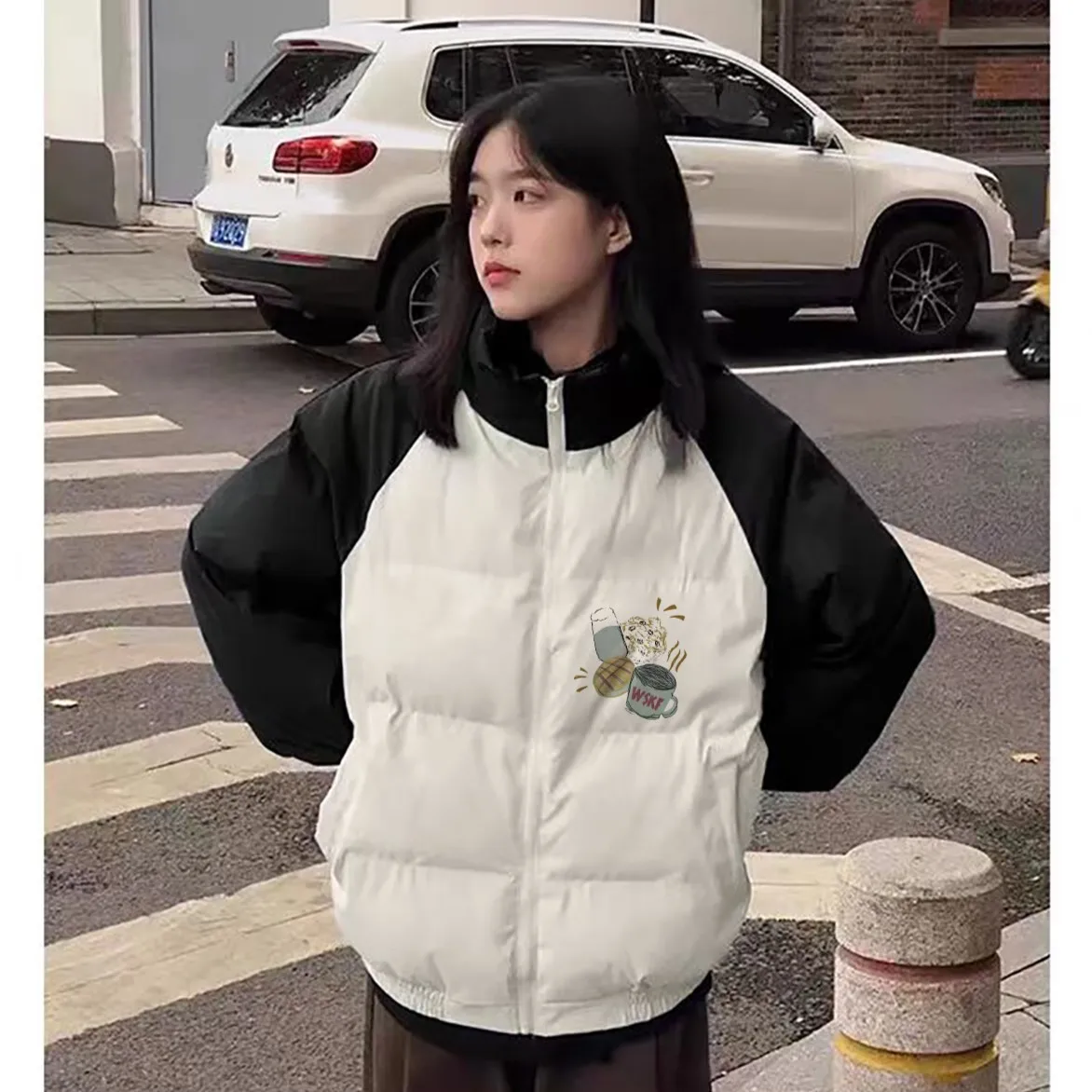 Parka Retro Womens Vintage Inspired Urban Street Loose Fit Pullover Thick Korean Style Cute Modern Trendy Students Beautiful Ins
Parka Retro Womens Vintage Inspired Urban Street Loose Fit Pullover Thick Korean Style Cute Modern Trendy Students Beautiful Ins