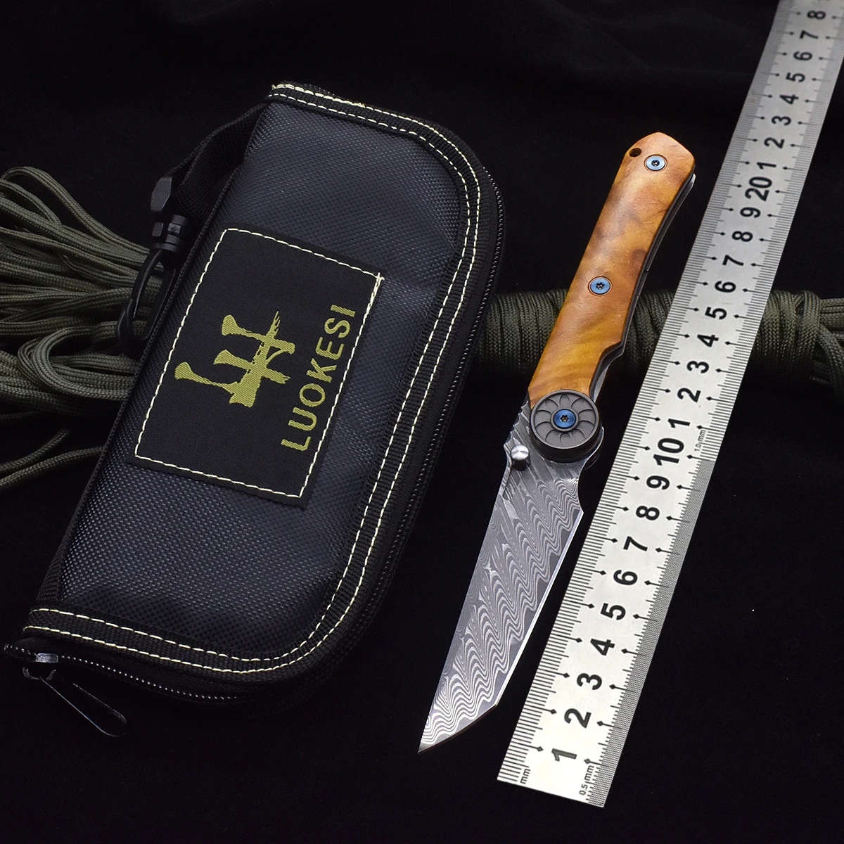 8.23 inch VG10 Damascus steel blade gold camphor wood handle folding knife Christmas gift knife fruit knife outdoor camping EDC
8.23 inch VG10 Damascus steel blade gold camphor wood handle folding knife Christmas gift knife fruit knife outdoor camping EDC