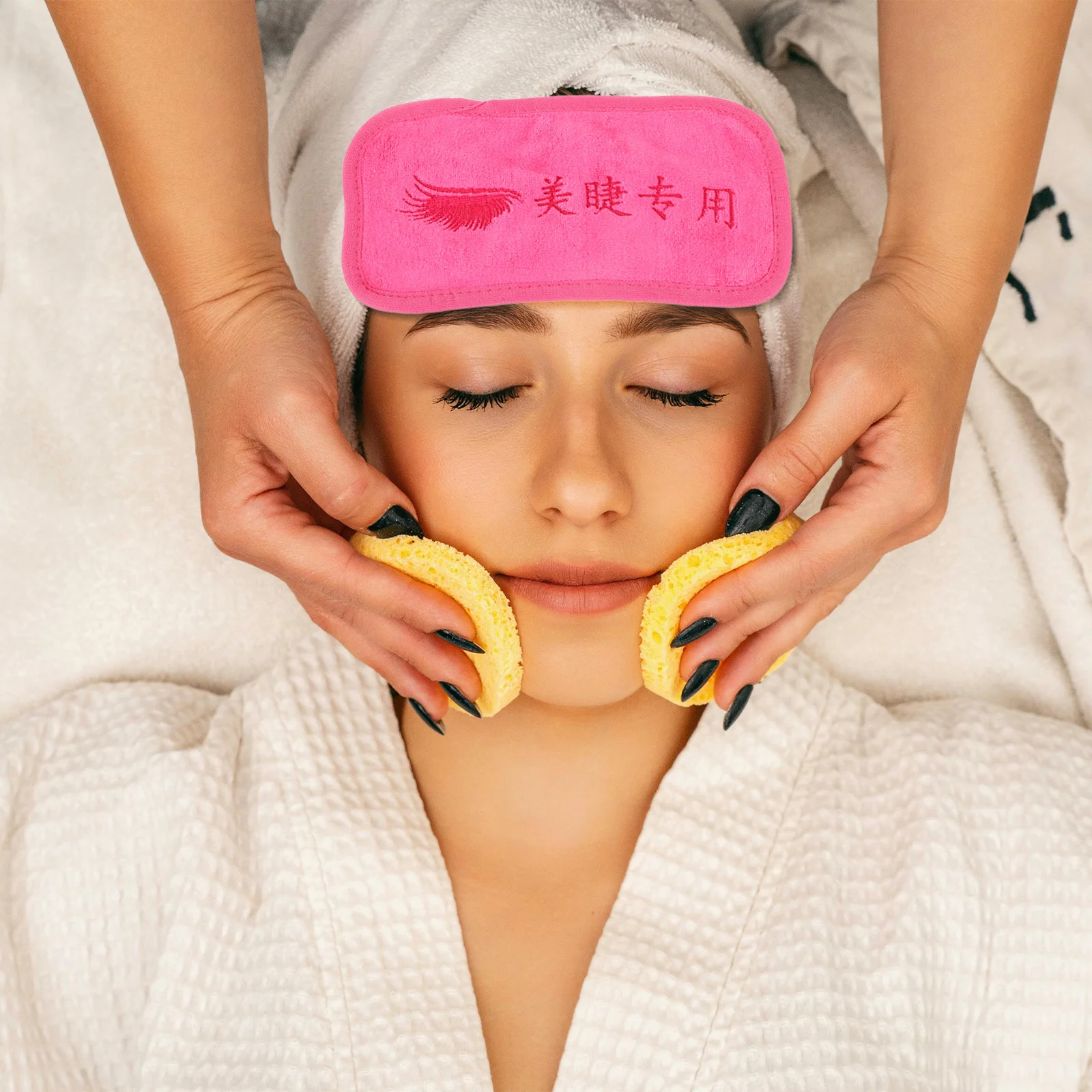 3Pcs Rectangle Eyelash Extension Pad Soft Washcloth for Forehead Fixation Makeup Removal and Skincare Routines
3Pcs Rectangle Eyelash Extension Pad Soft Washcloth for Forehead Fixation Makeup Removal and Skincare Routines