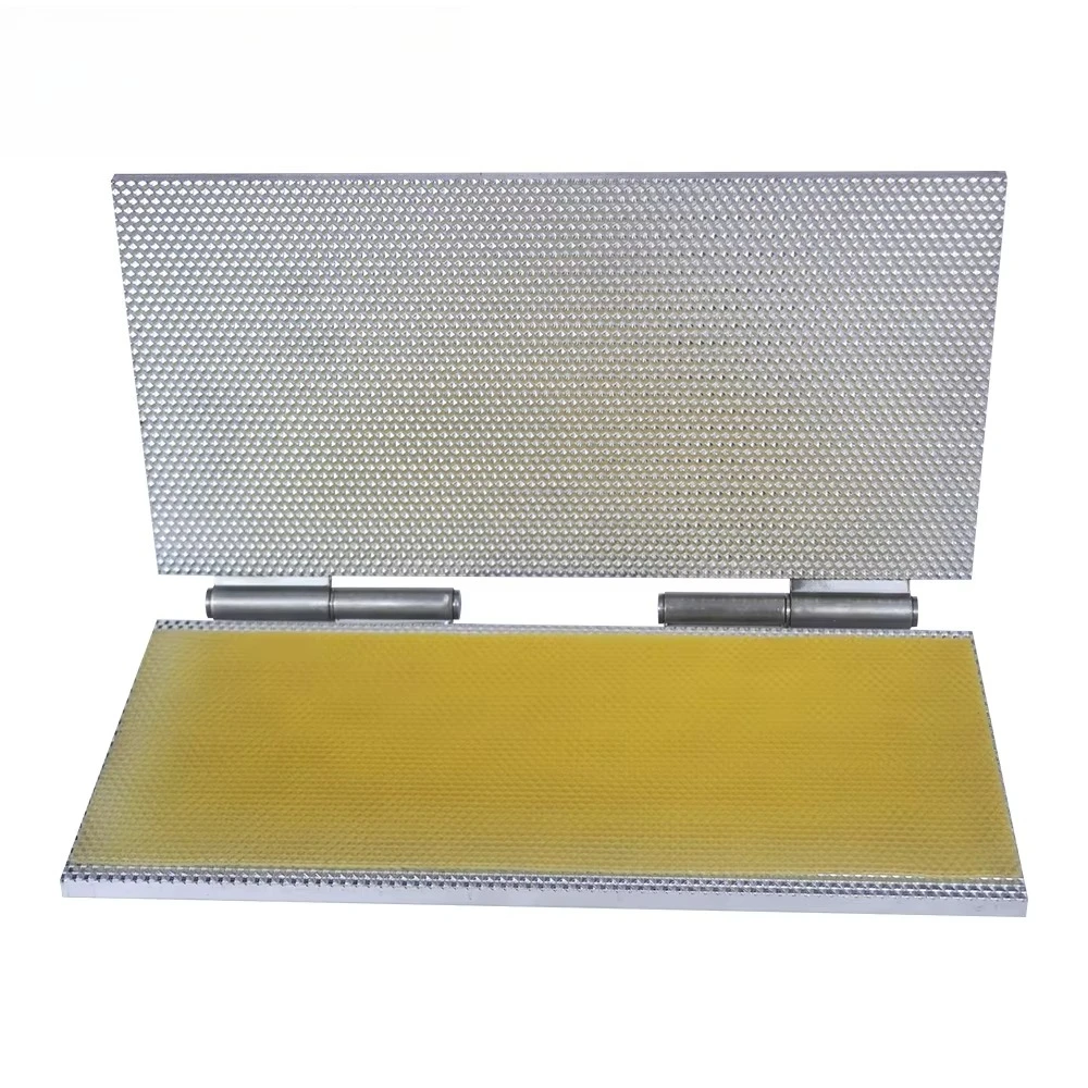 Easy-to-operate beeswax base embossing machine Manual beeswax embossing for casting molds for beekeeping equipment
Easy-to-operate beeswax base embossing machine Manual beeswax embossing for casting molds for beekeeping equipment