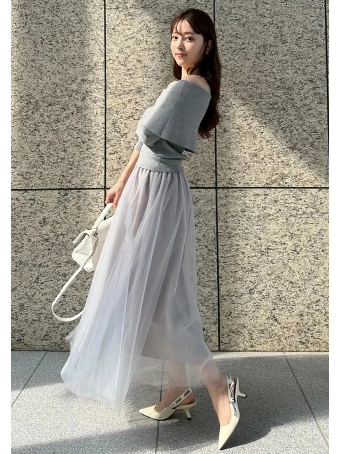 Fashionable Knitted Shawl One-Shoulder Mesh Print Splicing Sweater Dress Women's Mid-Length Midi Dress Polyester Material
Fashionable Knitted Shawl One-Shoulder Mesh Print Splicing Sweater Dress Women's Mid-Length Midi Dress Polyester Material