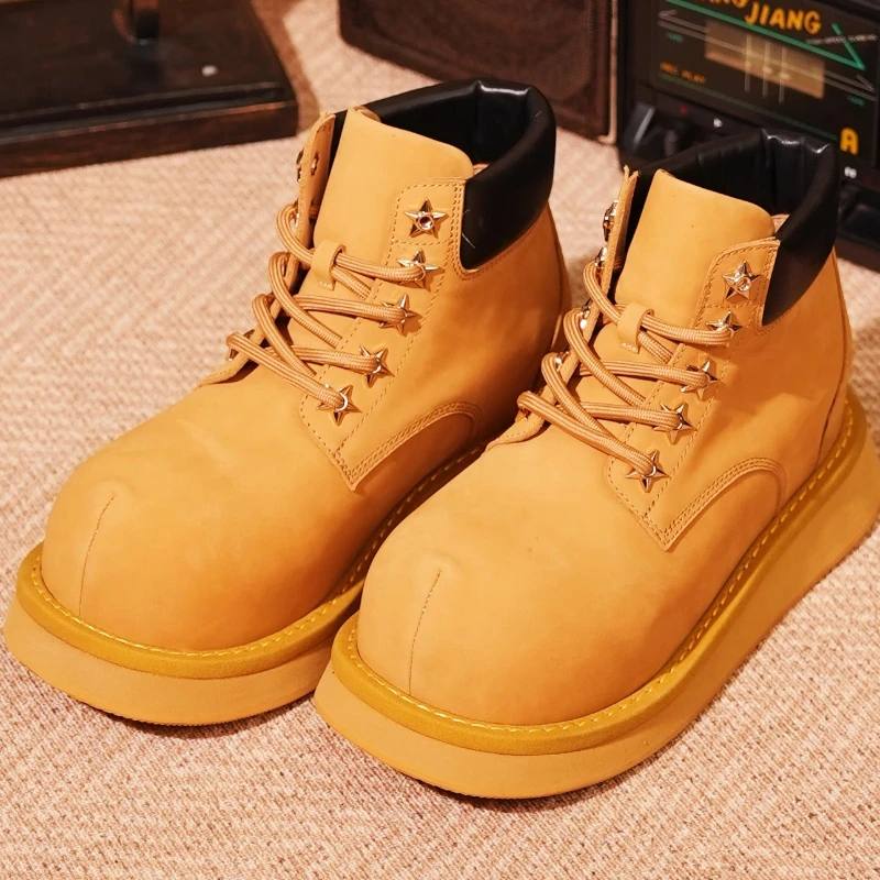Comfortable Casual Shoes British Style Genuine Leather High Top Cowhide Boots Shoes for Men's Trendy Boots Big Yellow Boots Male
Comfortable Casual Shoes British Style Genuine Leather High Top Cowhide Boots Shoes for Men's Trendy Boots Big Yellow Boots Male