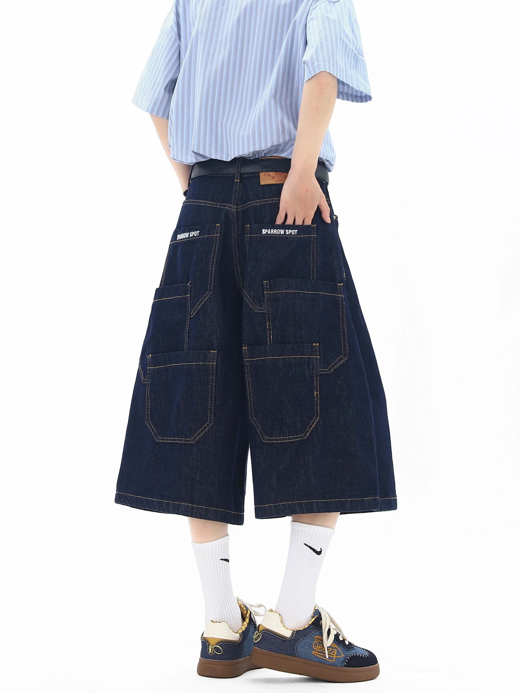 Washed Vintage Multi-Pocket Seven-Foot Loose Casual Wide-Leg Shorts Design Sensation Workwear Jeans for Men And Women
Washed Vintage Multi-Pocket Seven-Foot Loose Casual Wide-Leg Shorts Design Sensation Workwear Jeans for Men And Women