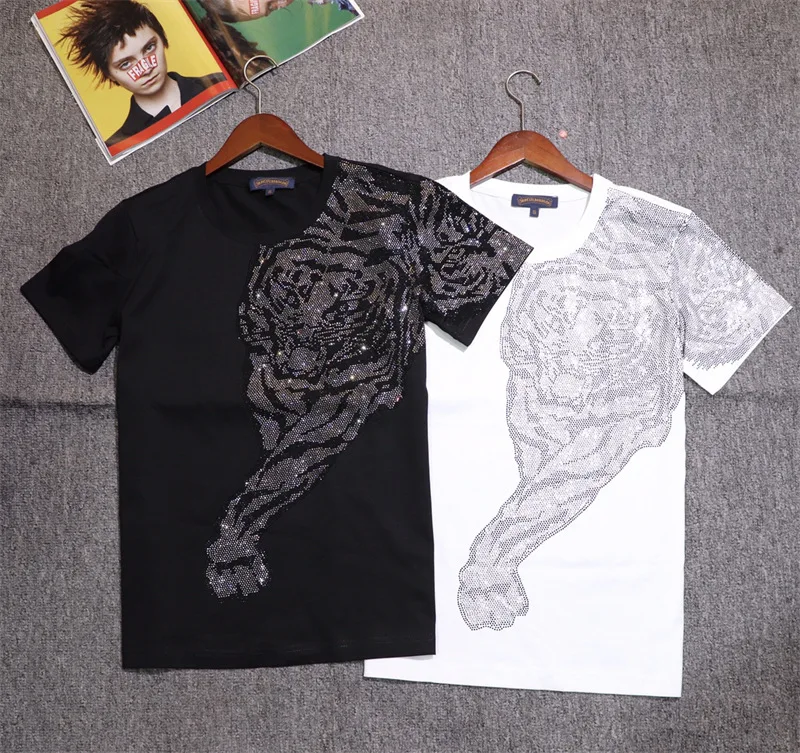 2023 Summer New Men's T-shirt Casual Fashion Plus Size European Street Fashion Brand Short Sleeve T-shirt
2023 Summer New Men's T-shirt Casual Fashion Plus Size European Street Fashion Brand Short Sleeve T-shirt