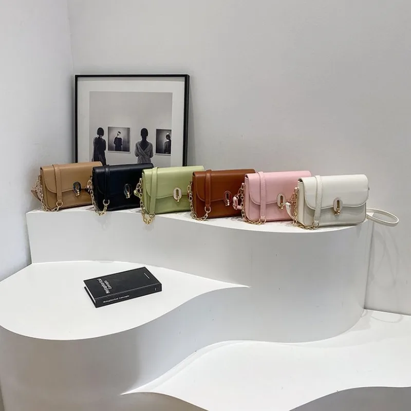 Fashionable Leather Ladies Handbag Luxury Elegant Vintage Simple Design Crossbody Messenger Tote Bag
Fashionable Leather Ladies Handbag Luxury Elegant Vintage Simple Design Crossbody Messenger Tote Bag