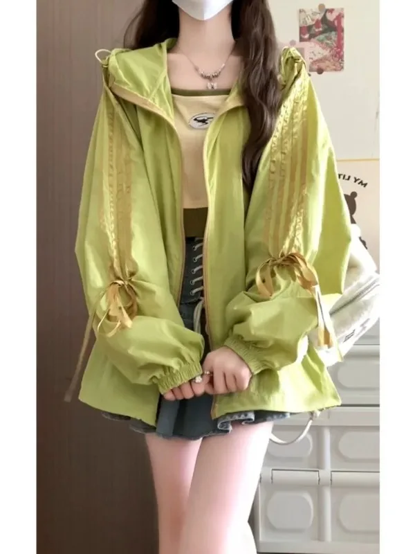 plus Size American Stripe Knot Hooded Sun Protection Clothing Women Summer Loose Design Thin Outerwear Breathable
plus Size American Stripe Knot Hooded Sun Protection Clothing Women Summer Loose Design Thin Outerwear Breathable