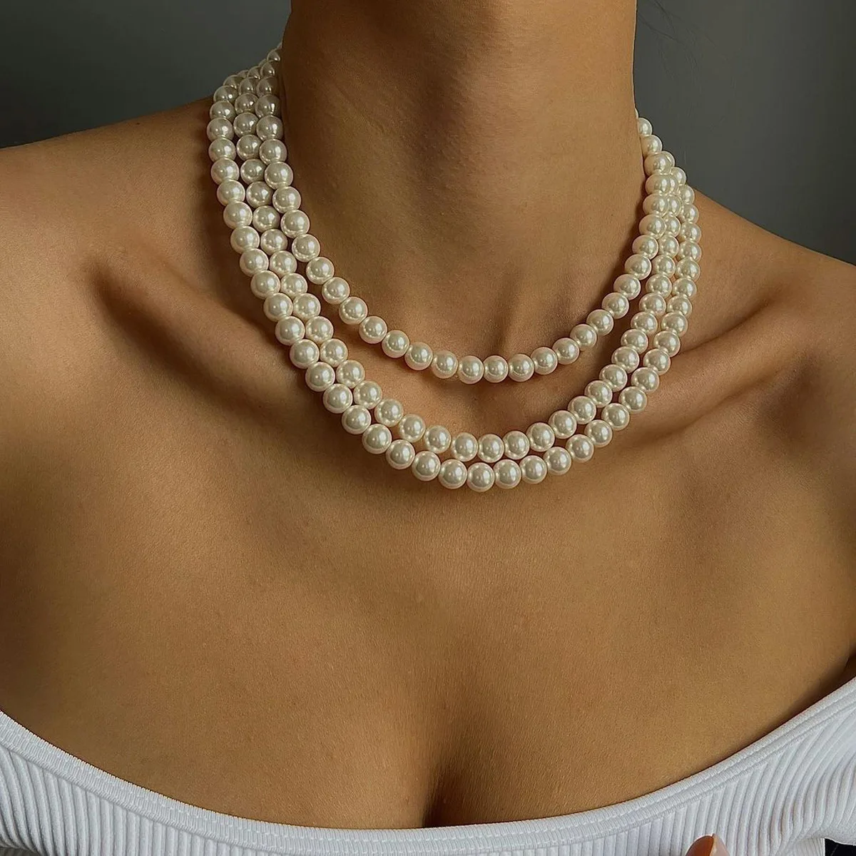 Fashionable Retro Imitation White Pearl Multi-layer Necklace for Women Elegant Jewelry Trend Vacation Wedding Gifts
Fashionable Retro Imitation White Pearl Multi-layer Necklace for Women Elegant Jewelry Trend Vacation Wedding Gifts