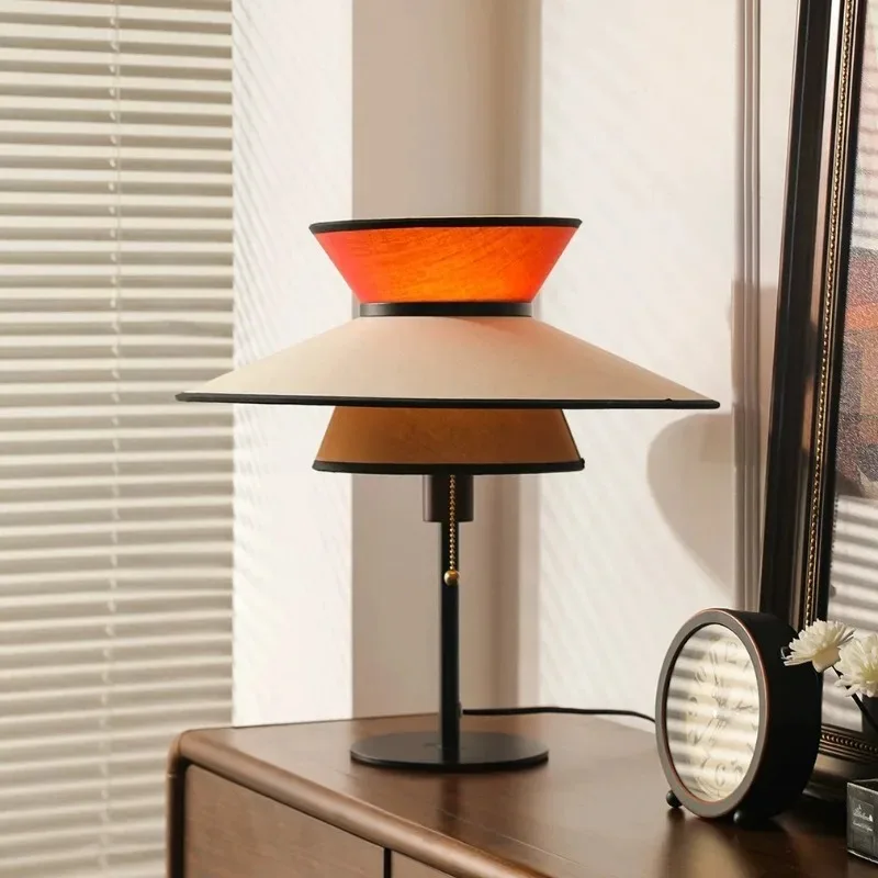 Japanese Retro Fabric Lampshade Floor Lamps LED Bedroom Bedside Restaurant Hall Sofa Study Homestay Atmosphere Standing Lights
Japanese Retro Fabric Lampshade Floor Lamps LED Bedroom Bedside Restaurant Hall Sofa Study Homestay Atmosphere Standing Lights