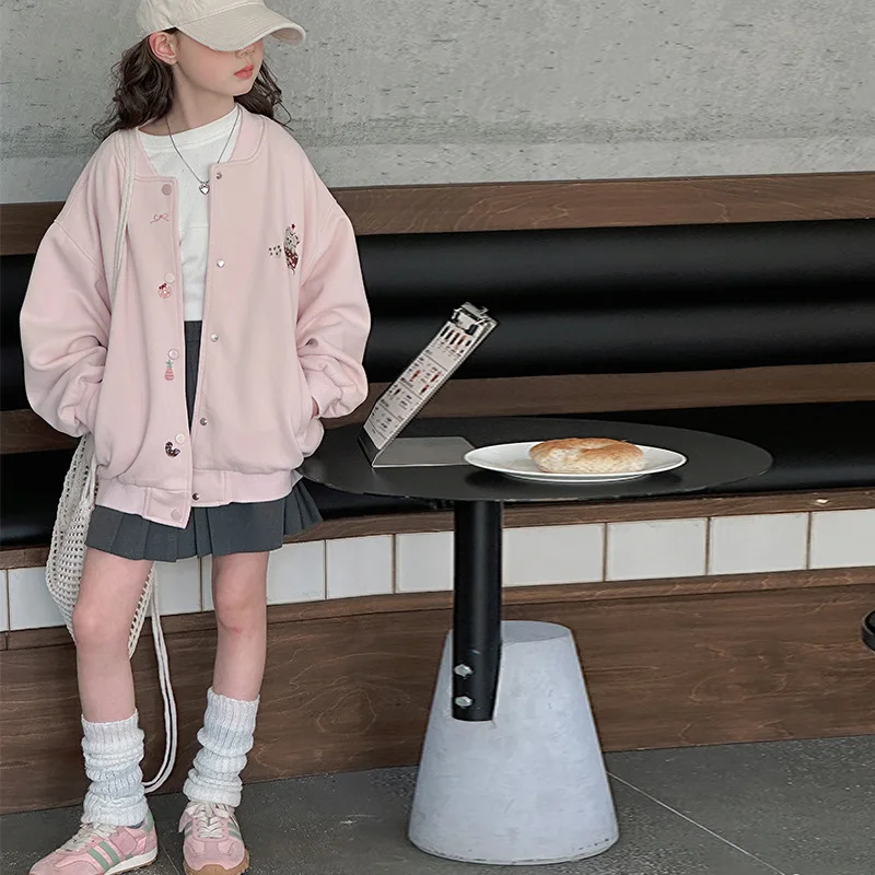 2025 Spring and Autumn New Girls' College Style Round Neck Solid Color Cute Bear Printed Baseball Jacket
2025 Spring and Autumn New Girls' College Style Round Neck Solid Color Cute Bear Printed Baseball Jacket