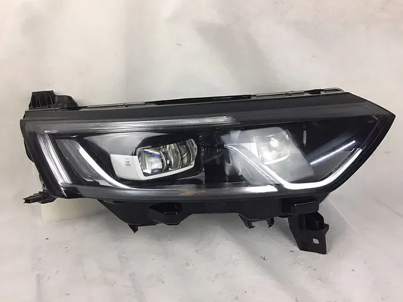 Автомобильные галогенные фары DRL дневные ходовые огни для Renault Koleos Kadjar 17-18
Автомобильные галогенные фары DRL дневные ходовые огни для Renault Koleos Kadjar 17-18