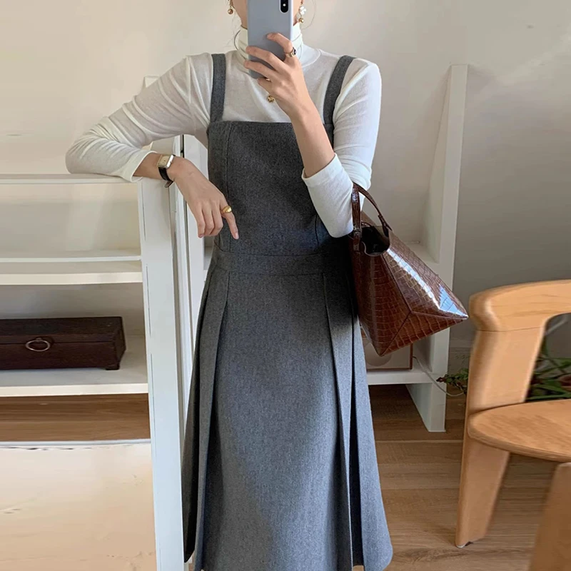Autumn Winter Back Lace Up High Waist patchwork Pleated Woolen Back Strap Dress Women
Autumn Winter Back Lace Up High Waist patchwork Pleated Woolen Back Strap Dress Women