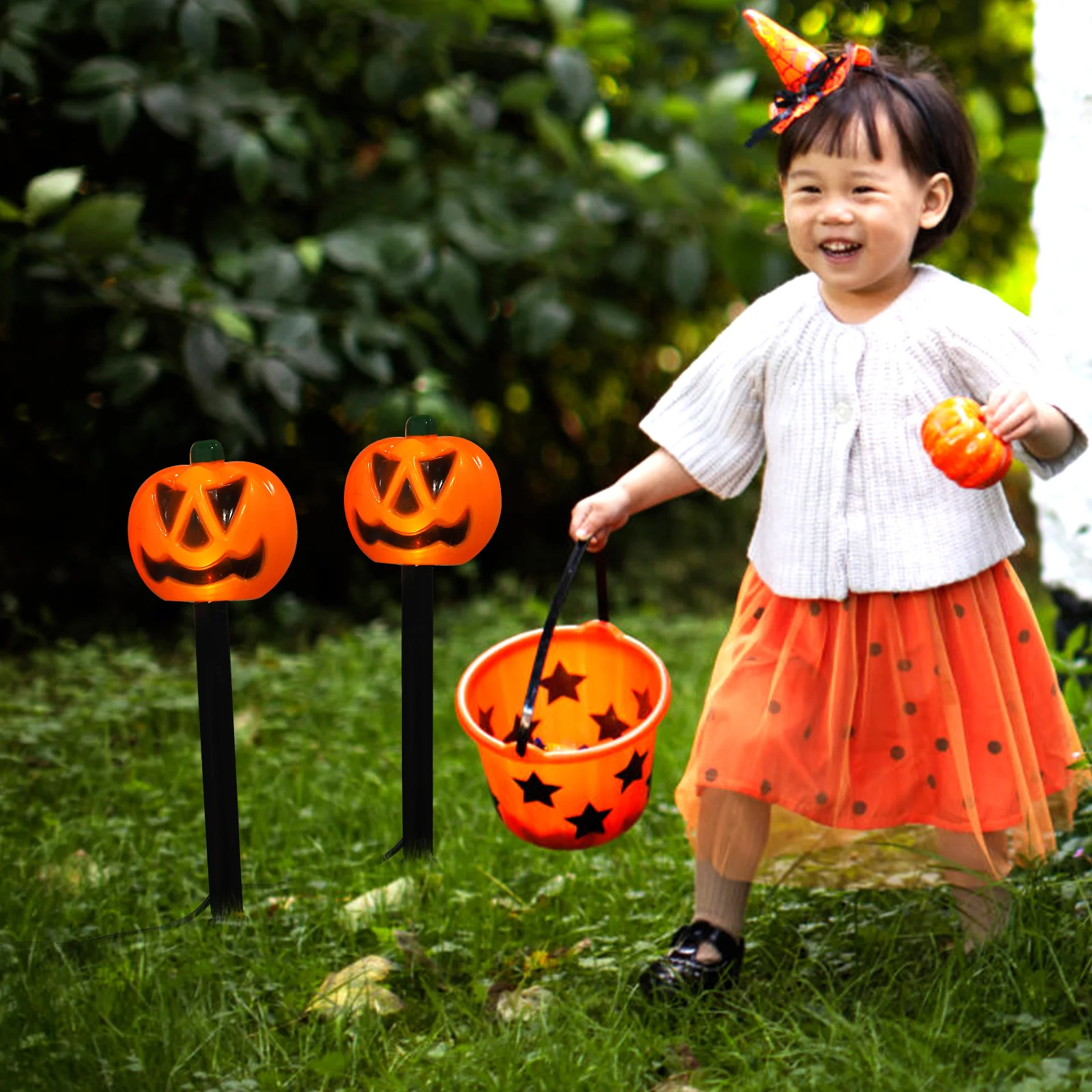1 set Lanterns Solar Powered LED Solar Yard Light Halloween Decorative Yard Garden Pathway Lights Spooky Atmosphere
1 set Lanterns Solar Powered LED Solar Yard Light Halloween Decorative Yard Garden Pathway Lights Spooky Atmosphere